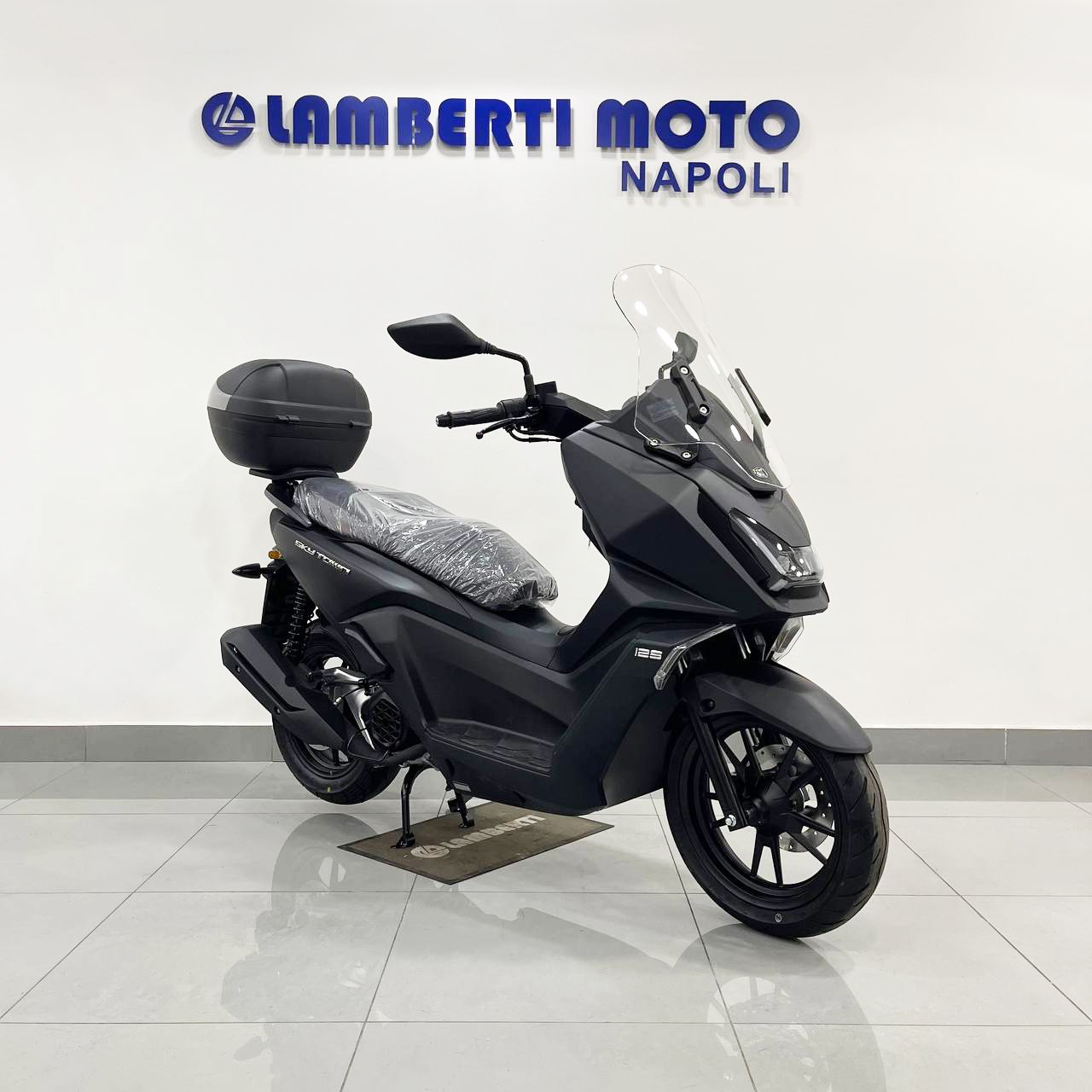 Kymco Skytown 125 2026 nero opaco - immagine 3