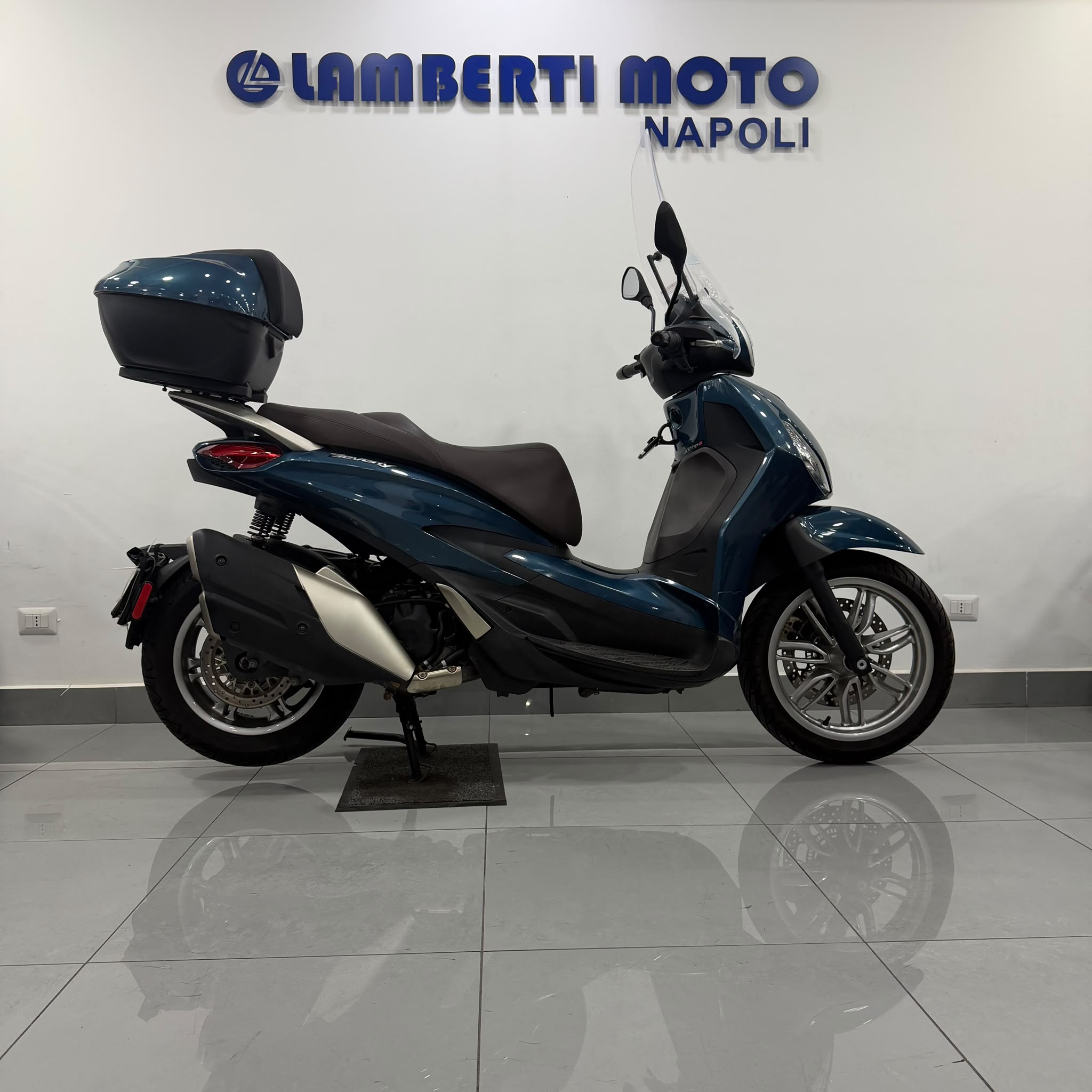 Piaggio Beverly 400 2023 - immagine 4