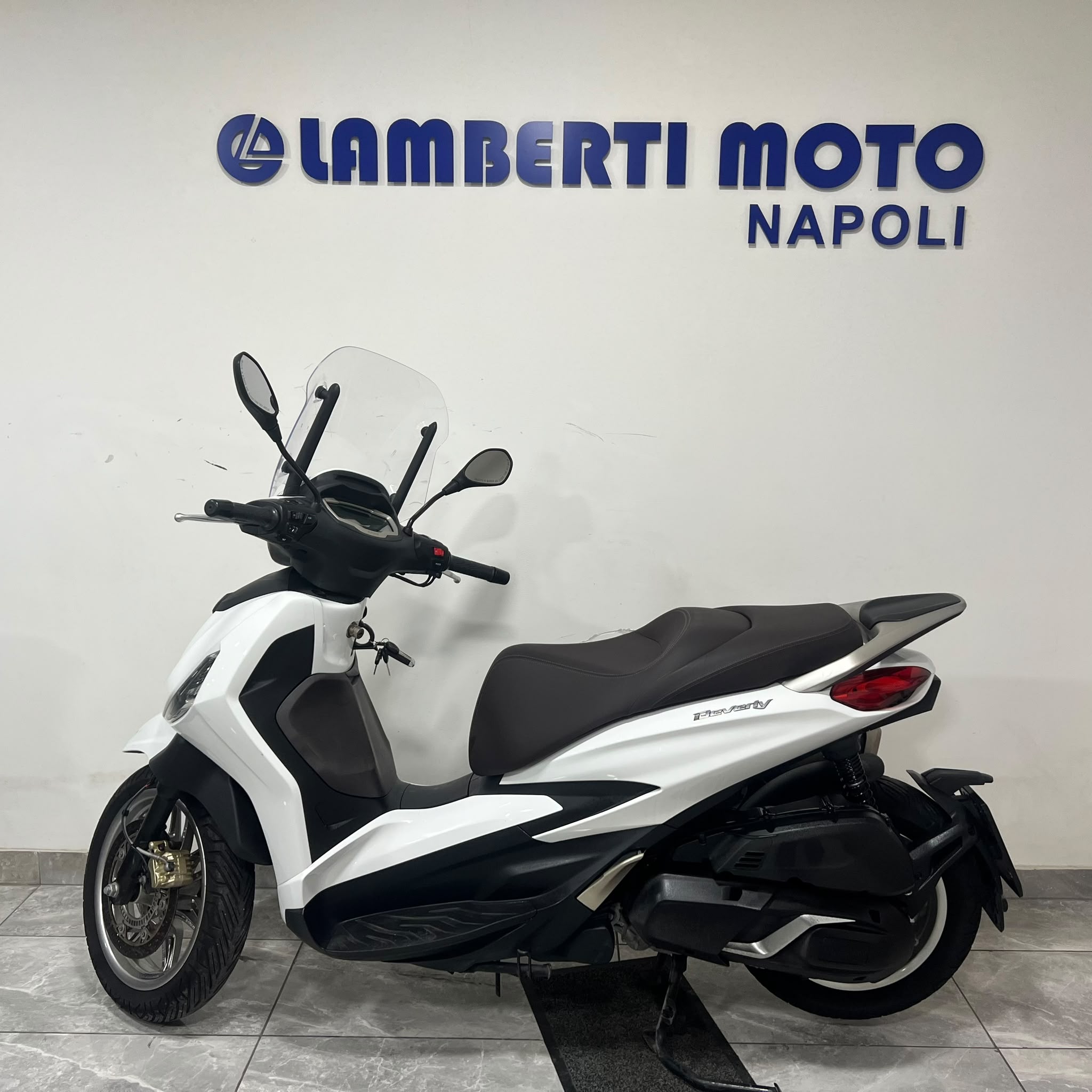 PIAGGIO BEVERLY 400 09/2023 - 6537 KM
